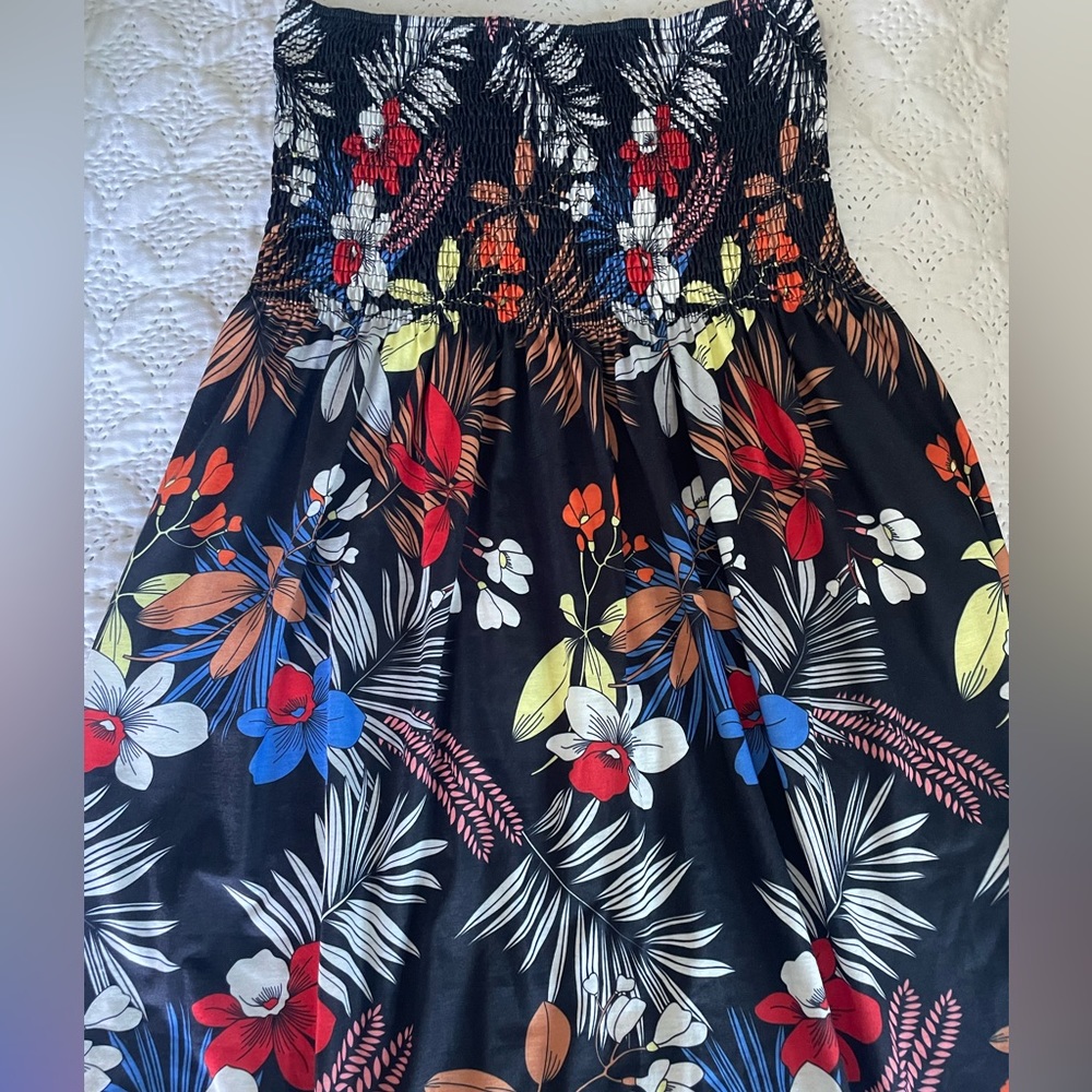 Beach coverup, size medium